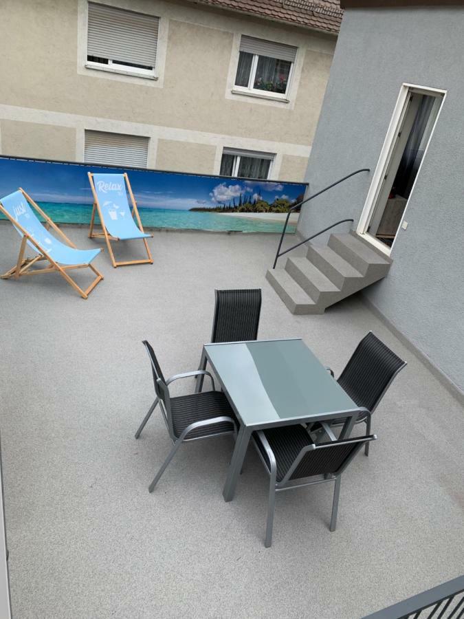 Schoenes Apartment Terrasse 2P. Stadtnah Wuerzburg Wlan Luaran gambar